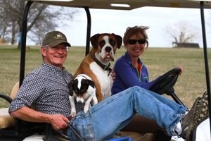 Bobby, Tracy and dogs picture at HH